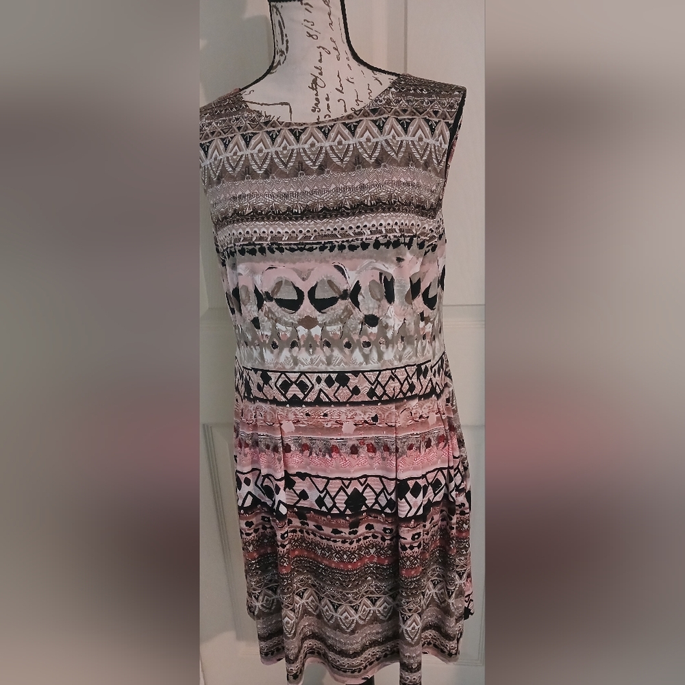 5/$25 Connected Apparel Dress With Pockets